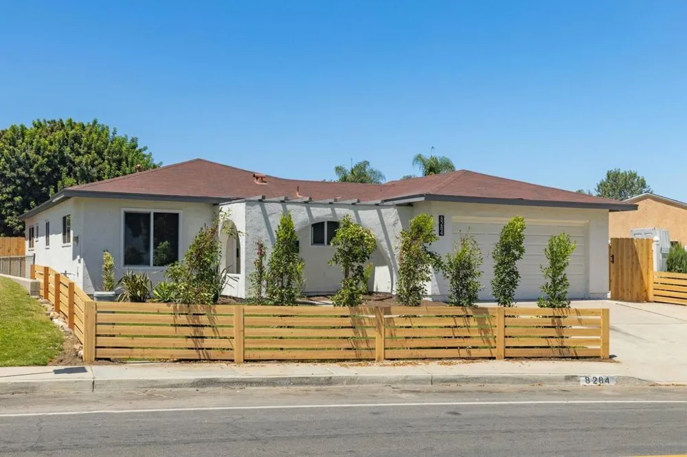 8284 Brookhaven Rd San Diego, CA 92114