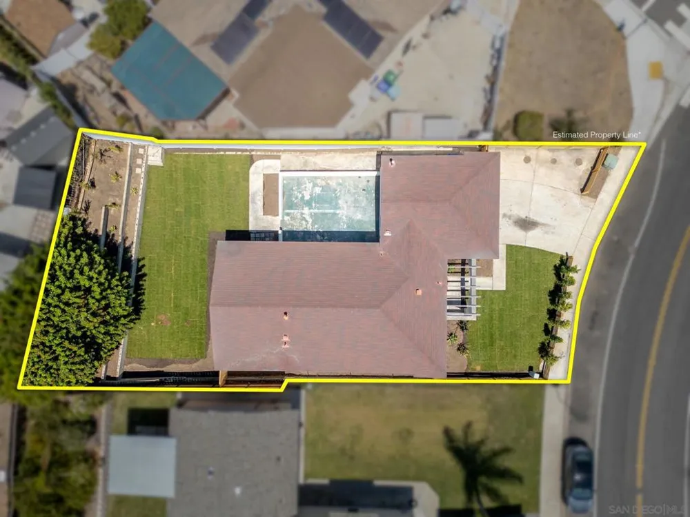 8284 Brookhaven Rd San Diego, CA 92114