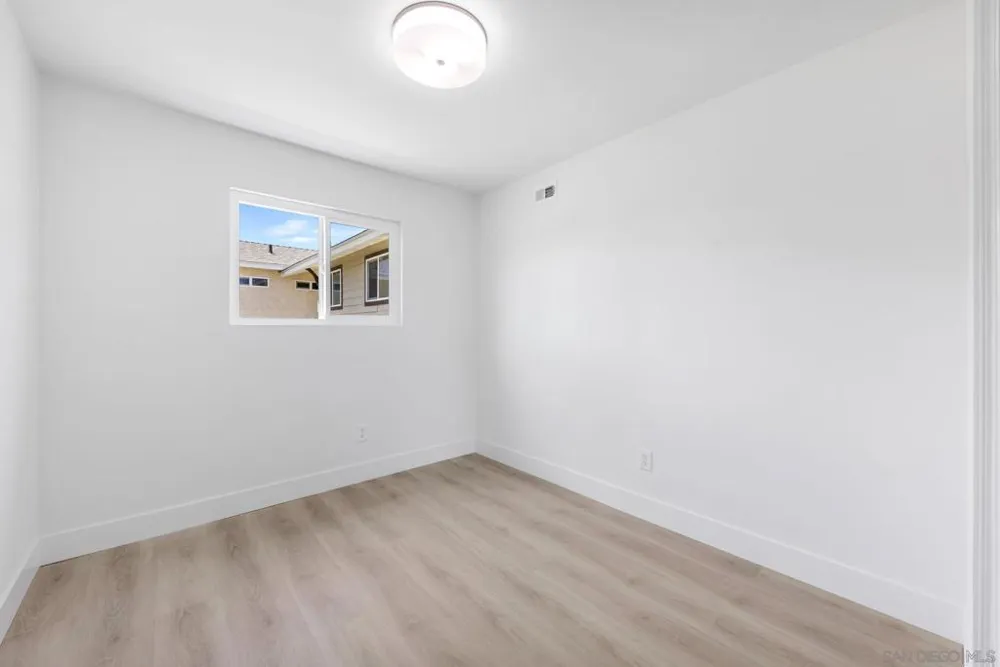 8284 Brookhaven Rd San Diego, CA 92114