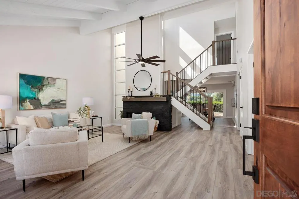 1355 Sun Valley Road Solana Beach, CA 92075