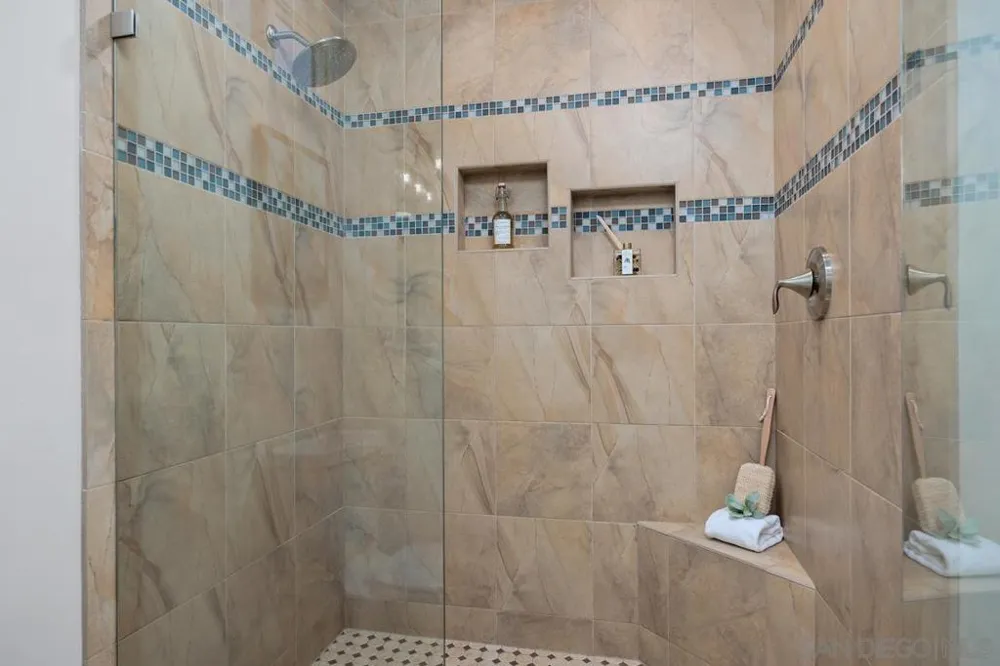 1355 Sun Valley Road Solana Beach, CA 92075