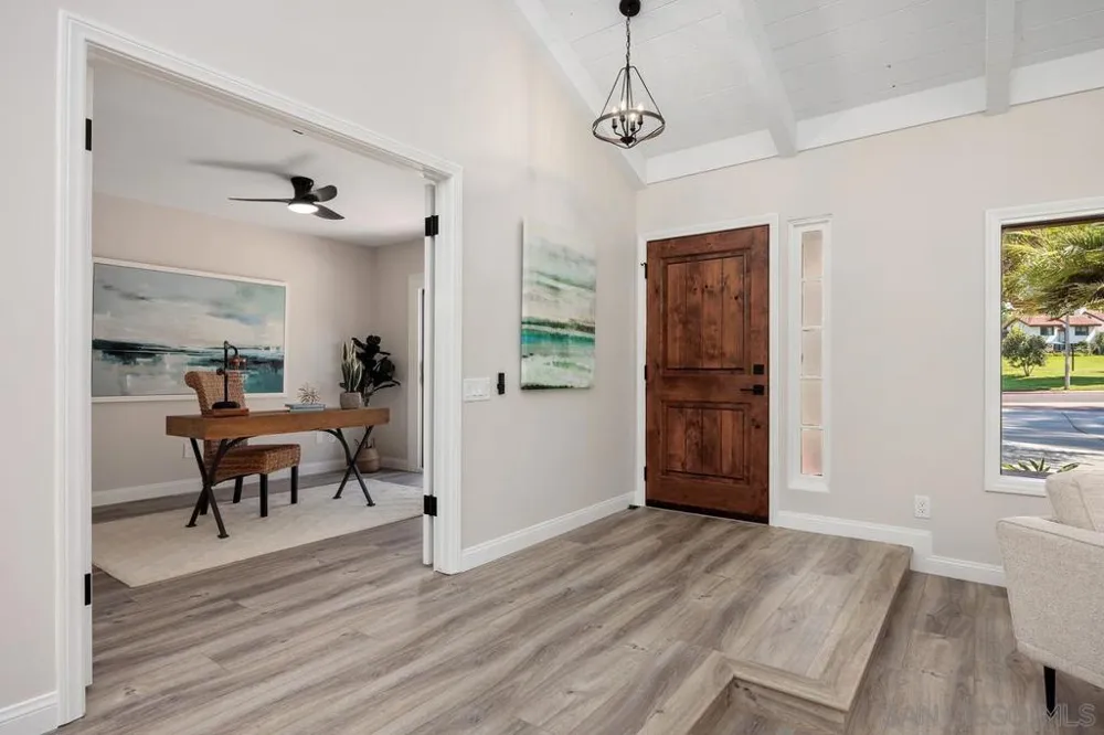1355 Sun Valley Road Solana Beach, CA 92075