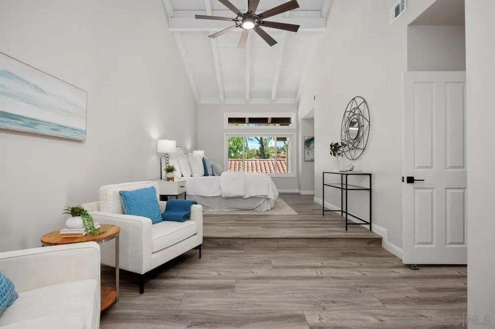 1355 Sun Valley Road Solana Beach, CA 92075