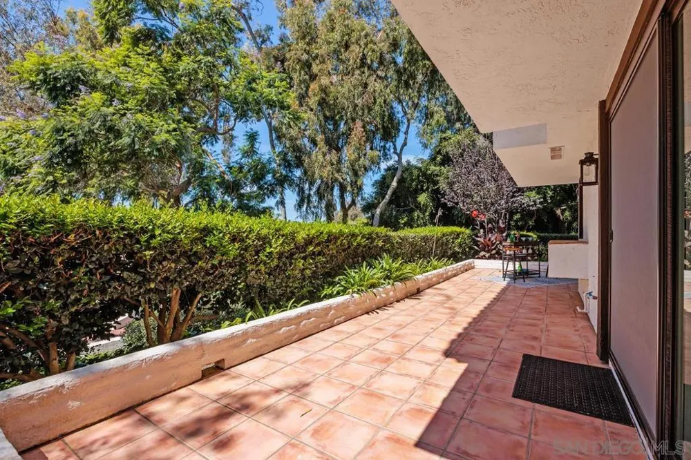 1355 Sun Valley Road Solana Beach, CA 92075