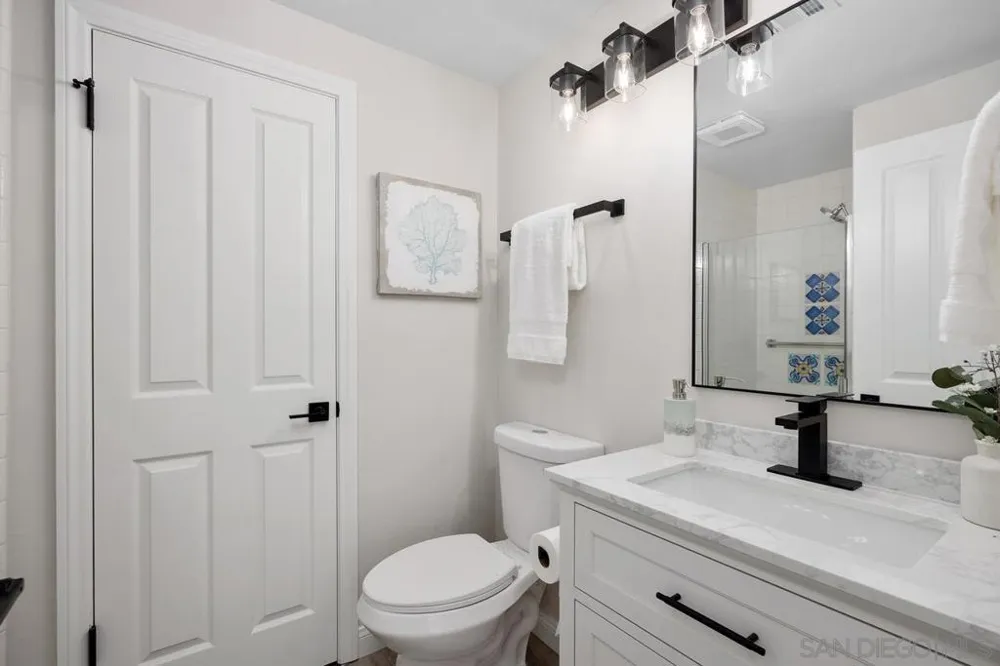 1355 Sun Valley Road Solana Beach, CA 92075