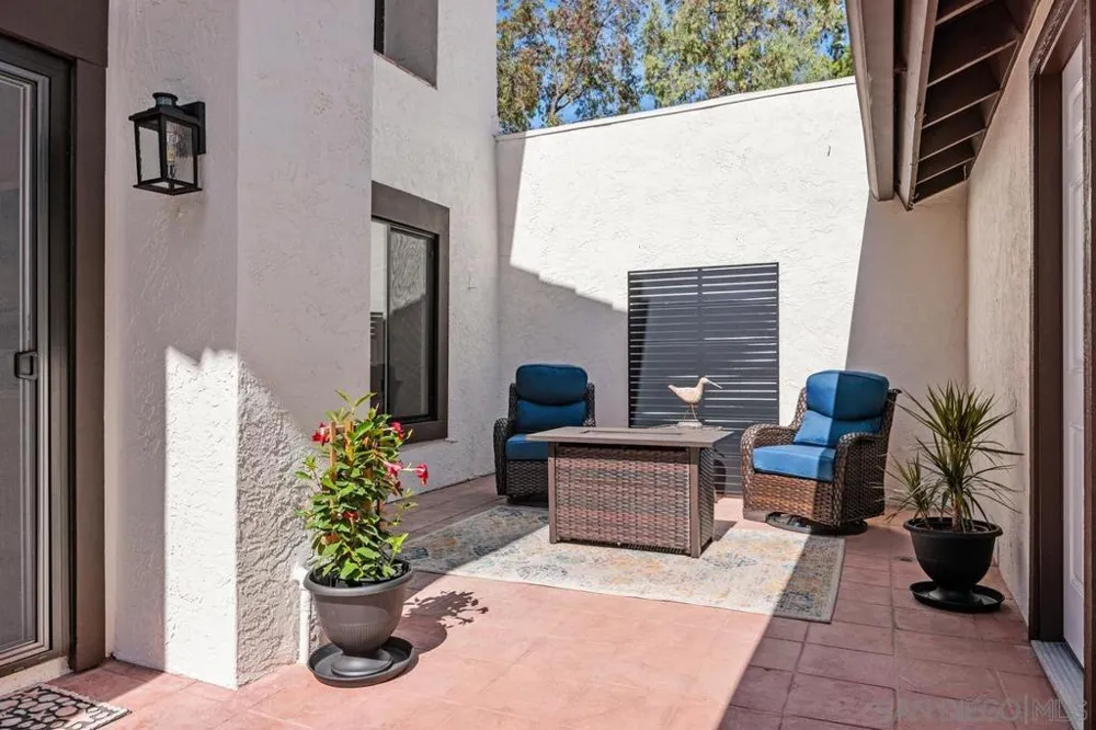 1355 Sun Valley Road Solana Beach, CA 92075
