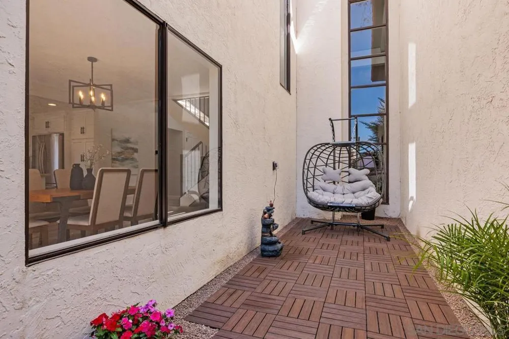 1355 Sun Valley Road Solana Beach, CA 92075