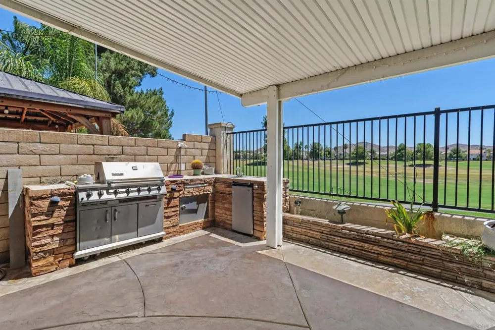 29092 Meandering Circle Menifee, CA 92584