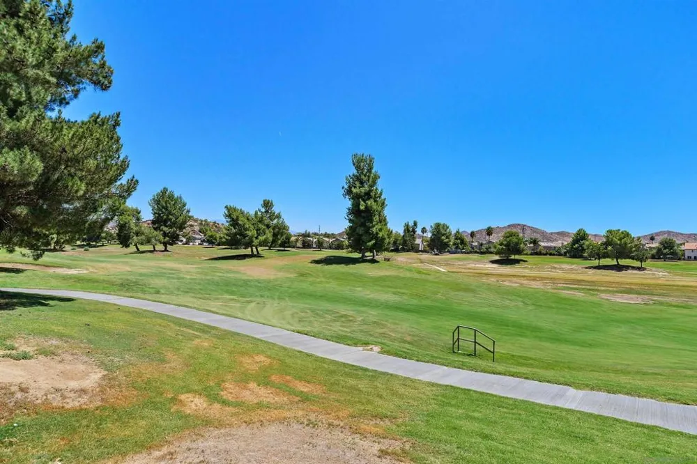 29092 Meandering Circle Menifee, CA 92584