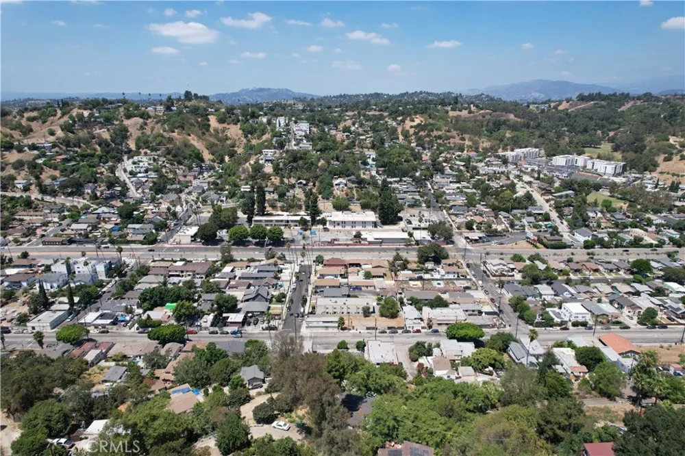 4466 kewanee Street Los Angeles, CA 90032