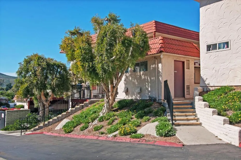 8625 Lake Murray Blvd #5 San Diego, CA 92119