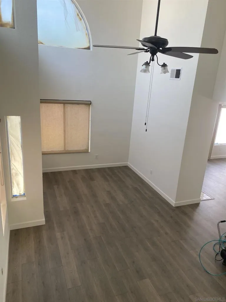 10754 Glendover Ln San Diego, CA 92126
