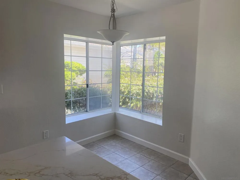 10754 Glendover Ln San Diego, CA 92126