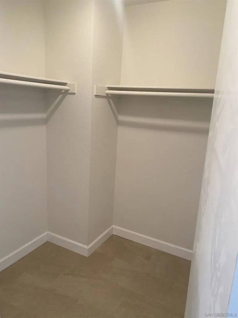 10754 Glendover Ln San Diego, CA 92126