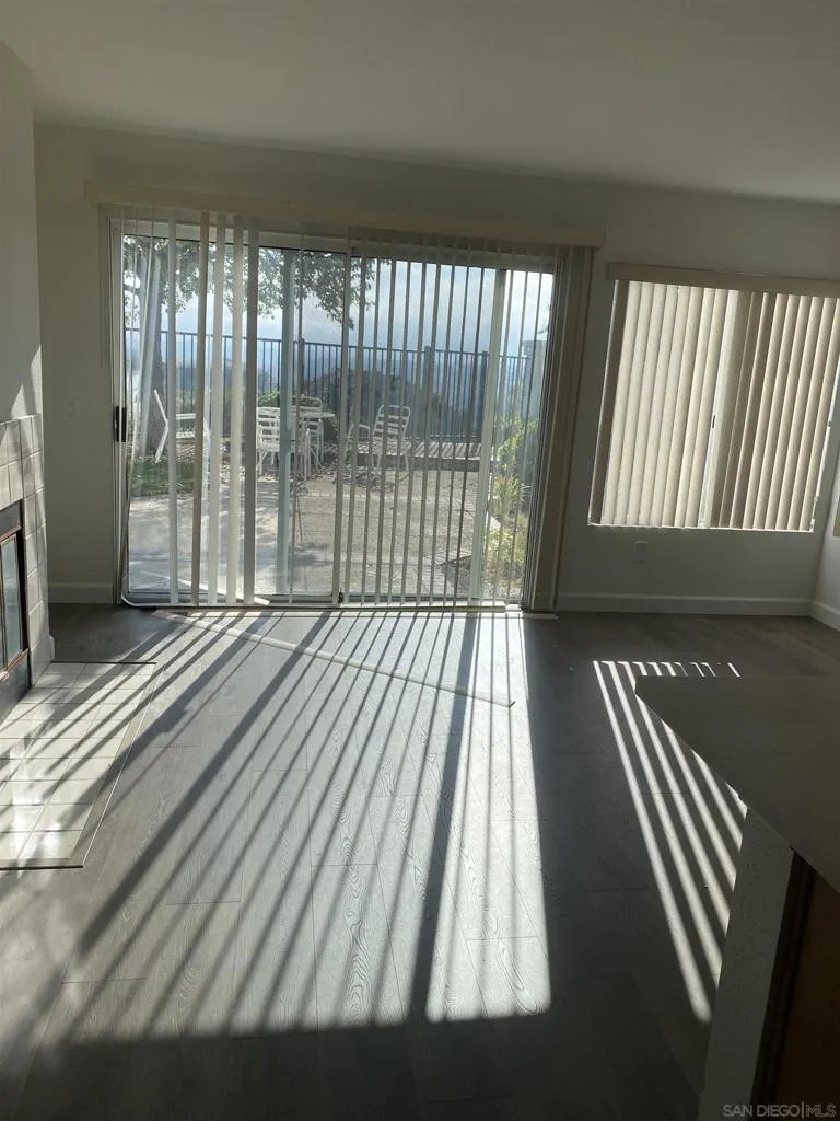 10754 Glendover Ln San Diego, CA 92126