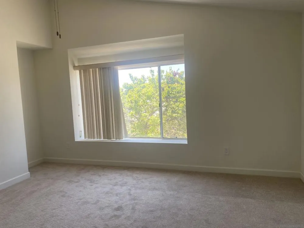 10754 Glendover Ln San Diego, CA 92126
