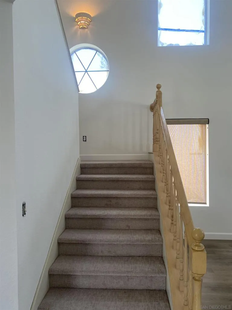 10754 Glendover Ln San Diego, CA 92126