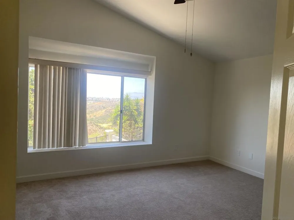 10754 Glendover Ln San Diego, CA 92126