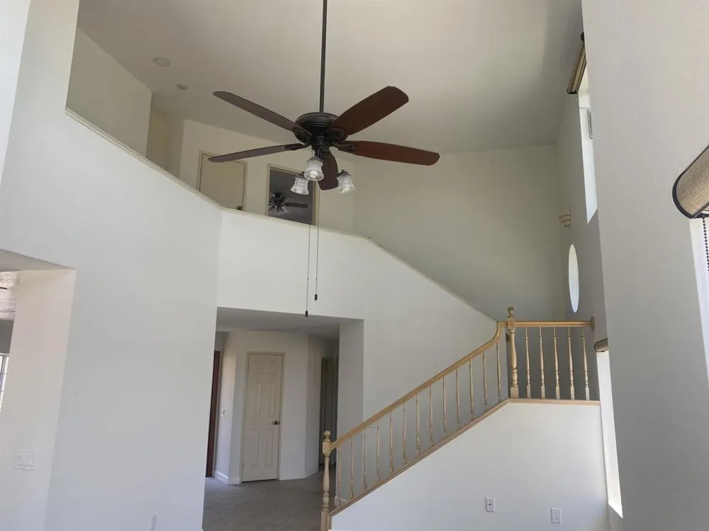 10754 Glendover Ln San Diego, CA 92126