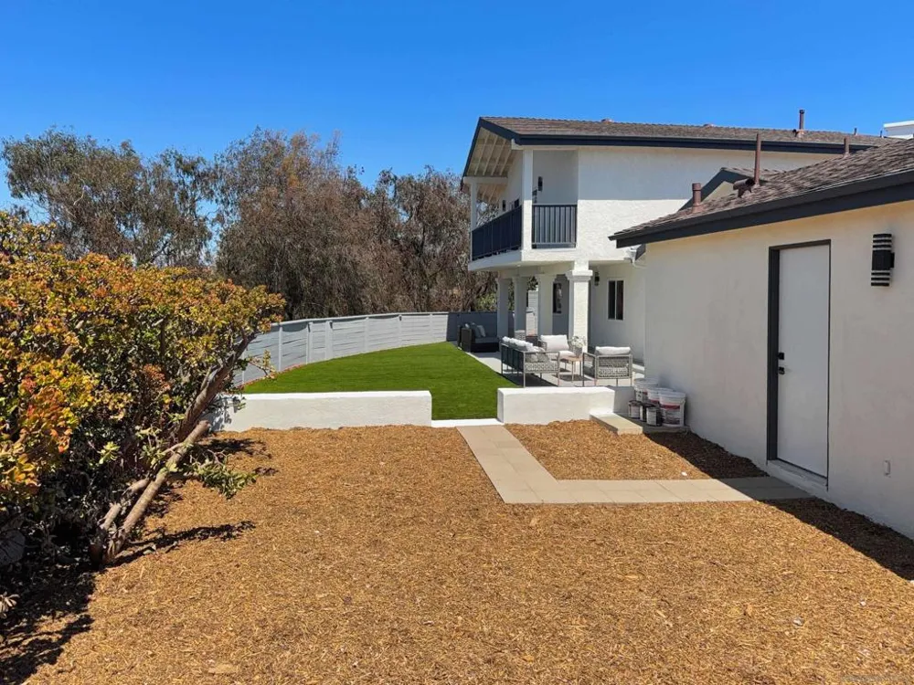 311 Rosebud Lane San Diego, CA 92114