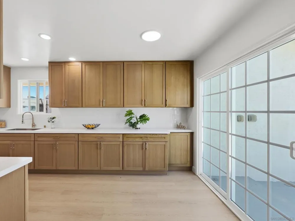 311 Rosebud Lane San Diego, CA 92114