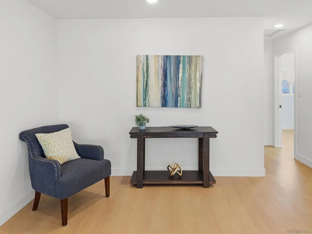 311 Rosebud Lane San Diego, CA 92114