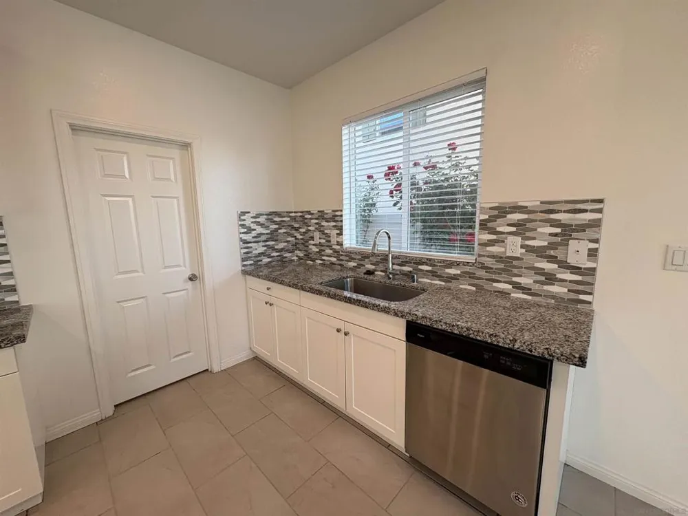420 Appleton Perris, CA 92570