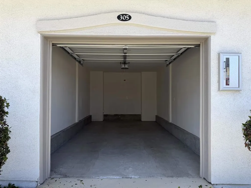845 Harbor Cliff Way #305 Oceanside, CA 92054