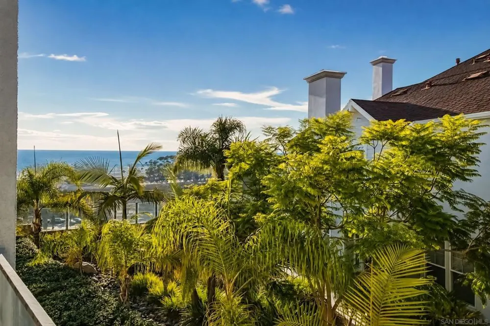 845 Harbor Cliff Way #305 Oceanside, CA 92054
