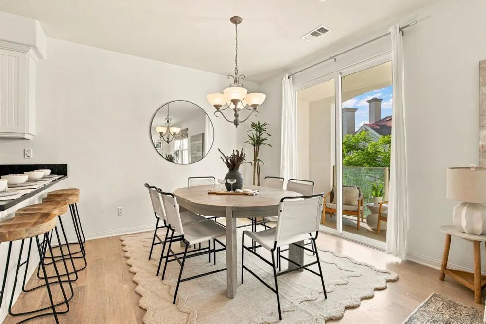 845 Harbor Cliff Way #305 Oceanside, CA 92054