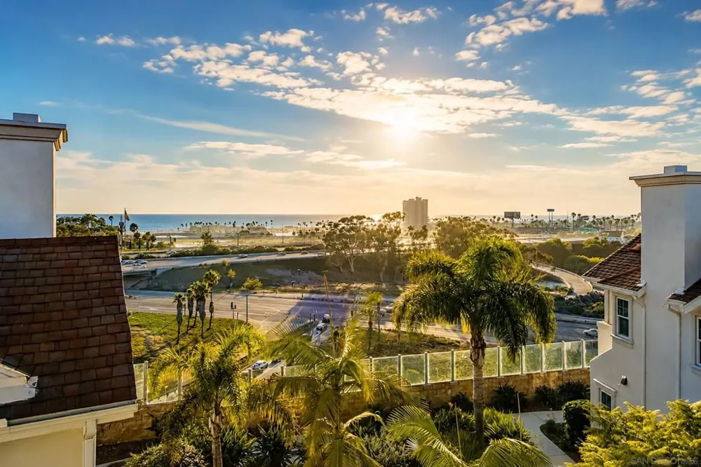 845 Harbor Cliff Way #305 Oceanside, CA 92054