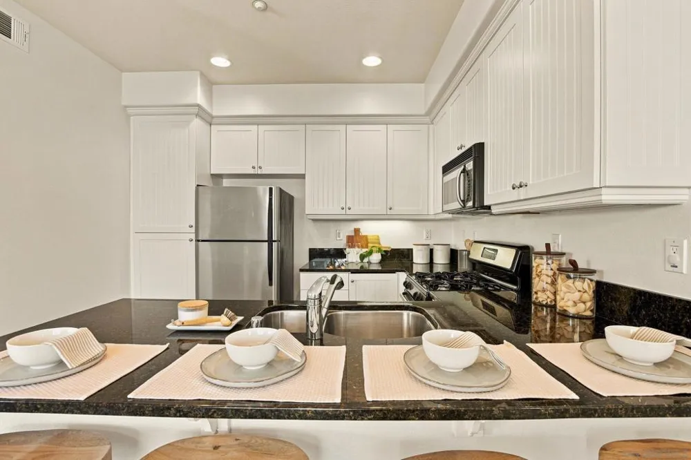 845 Harbor Cliff Way #305 Oceanside, CA 92054