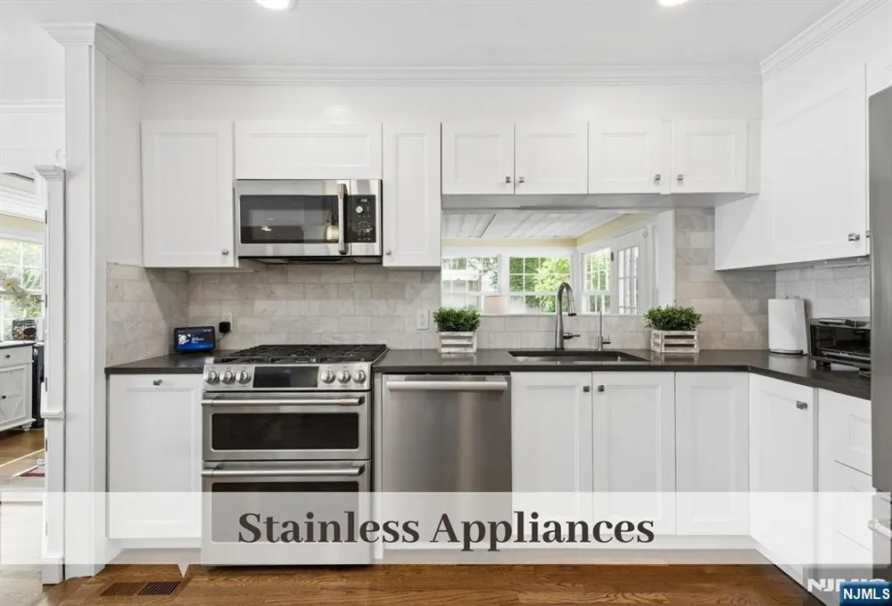 51 Arbor Drive Ho-Ho-Kus, NJ 07423