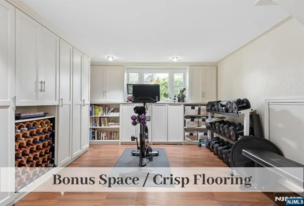 51 Arbor Drive Ho-Ho-Kus, NJ 07423