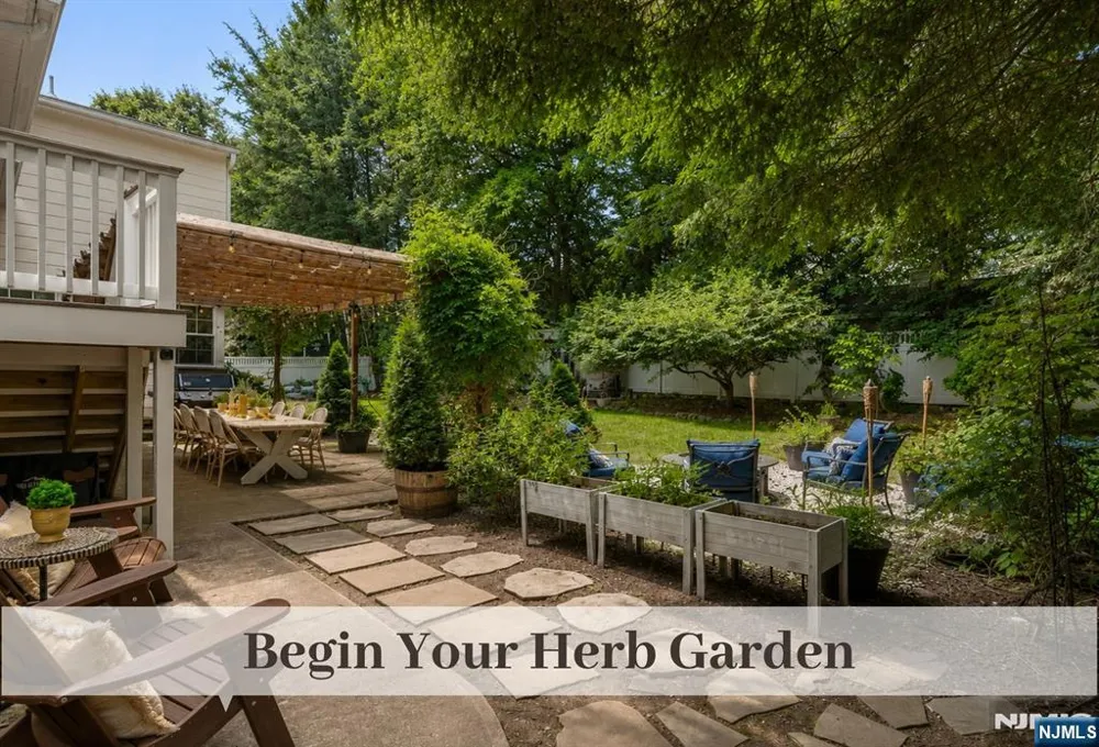 51 Arbor Drive Ho-Ho-Kus, NJ 07423