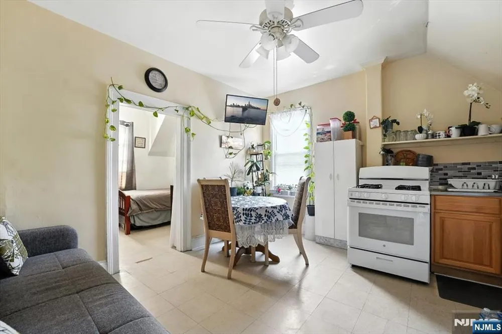 34 Pennington Avenue Passaic, NJ 07055