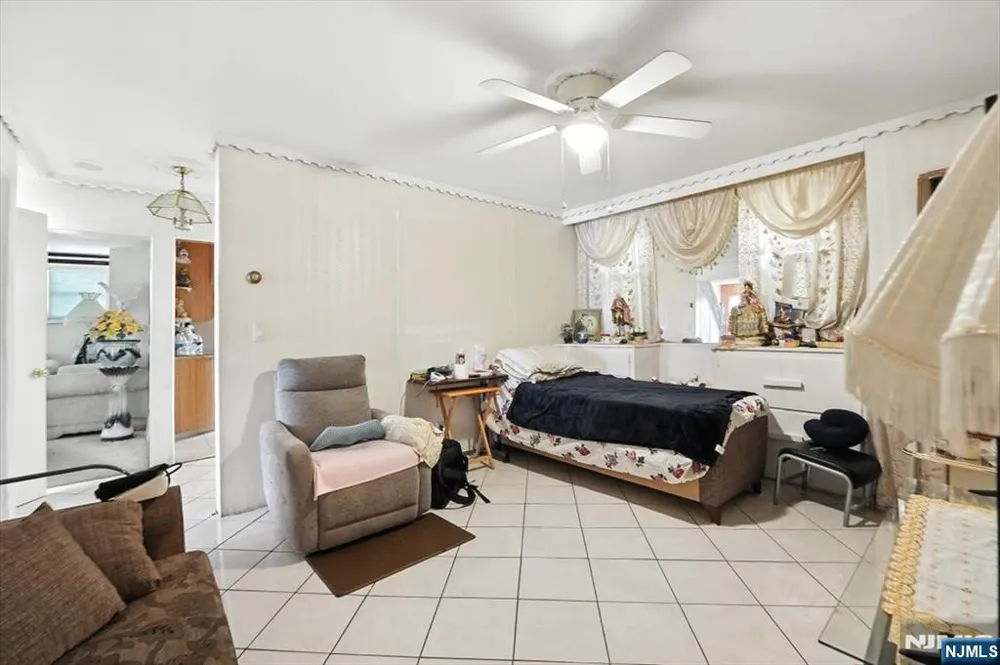 34 Pennington Avenue Passaic, NJ 07055