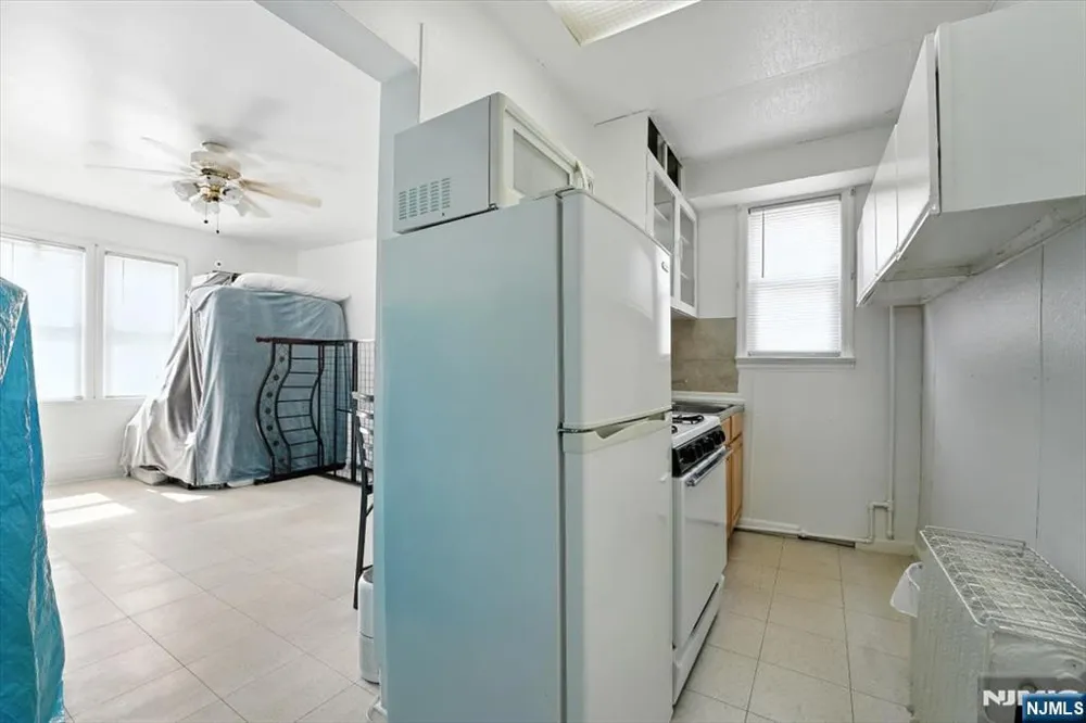 34 Pennington Avenue Passaic, NJ 07055