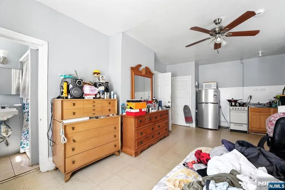 34 Pennington Avenue Passaic, NJ 07055