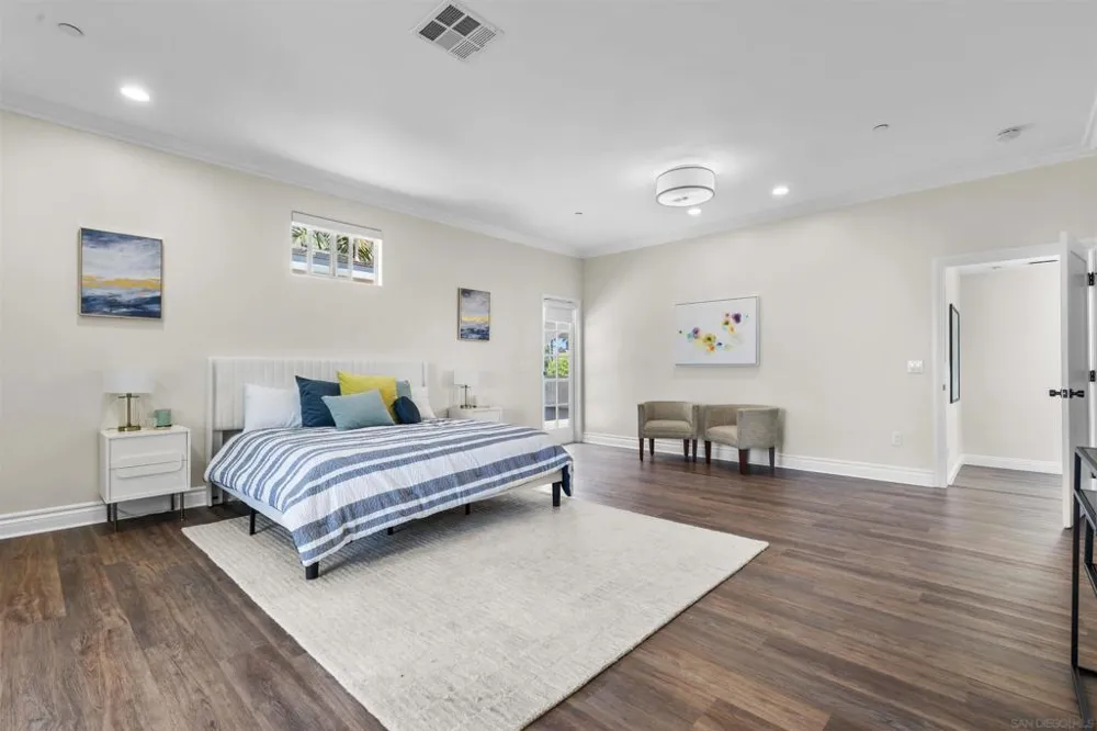 1280 Santa Fe Dr Encinitas, CA 92024
