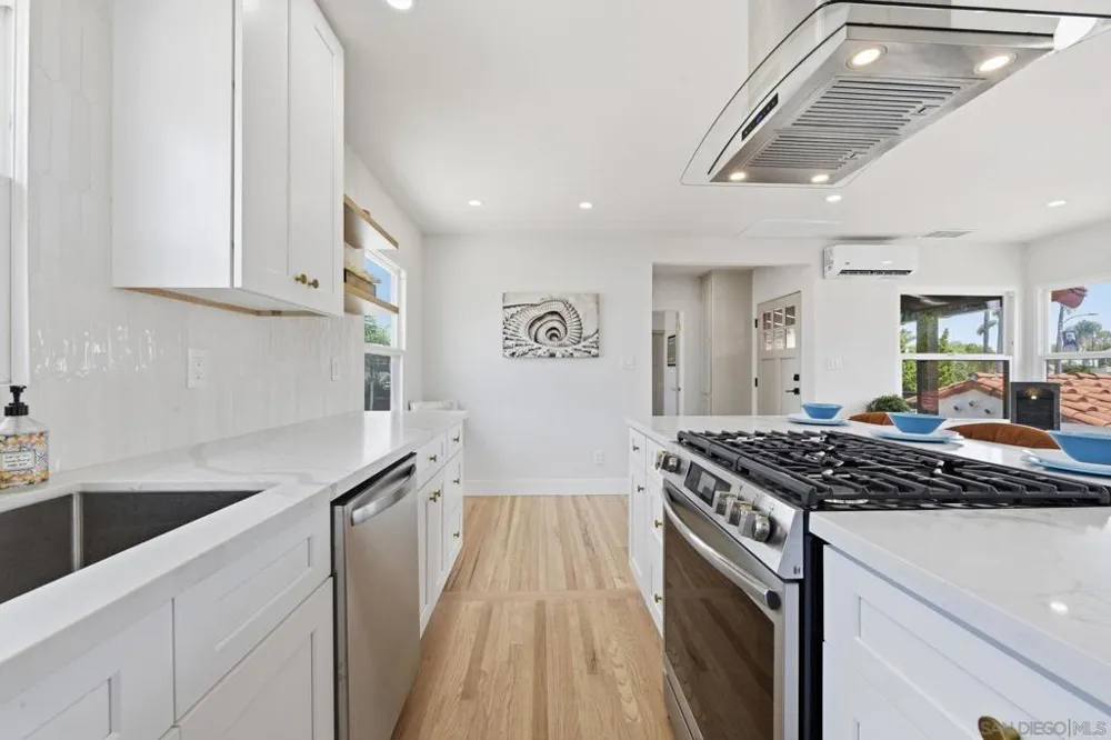 614 4th Street Coronado, CA 92118