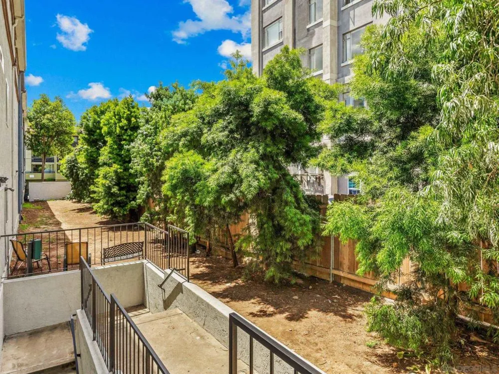 1756 Essex St. #311 San Diego, CA 92103
