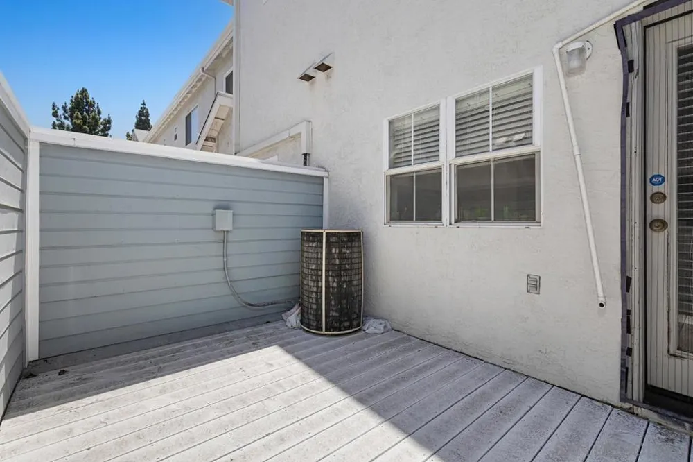 10010 Scripps Vista #72 San Diego, CA 92131