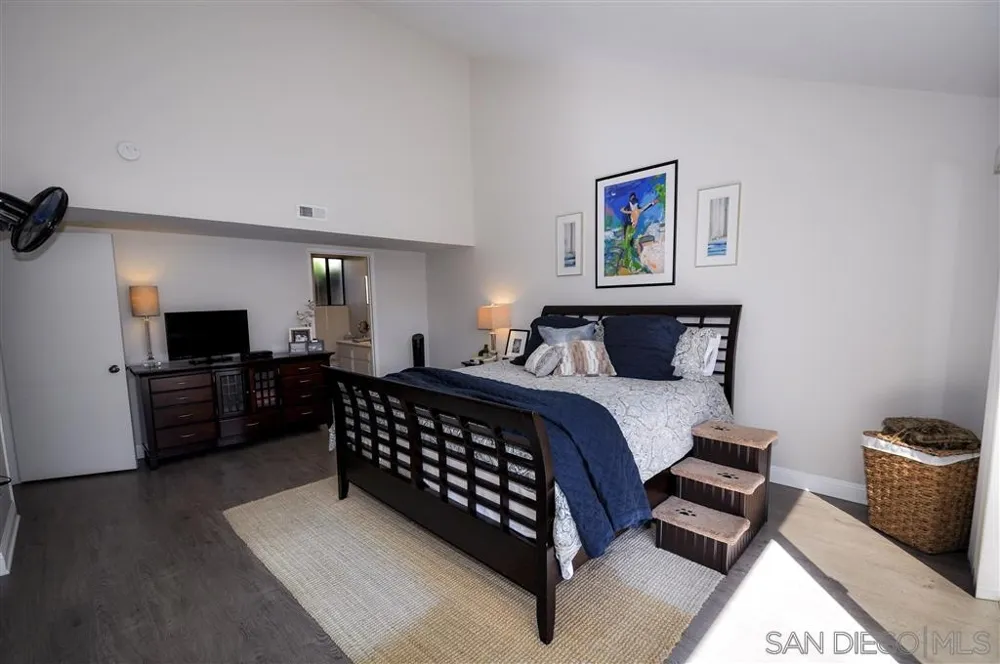 13 Port of Spain Coronado, CA 92118