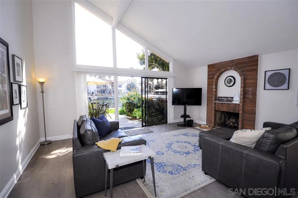 13 Port of Spain Coronado, CA 92118