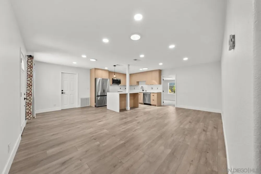 801 Broadview St Spring Valley, CA 91977