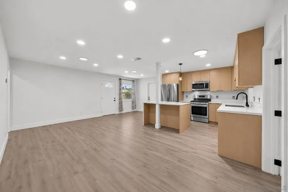 801 Broadview St Spring Valley, CA 91977