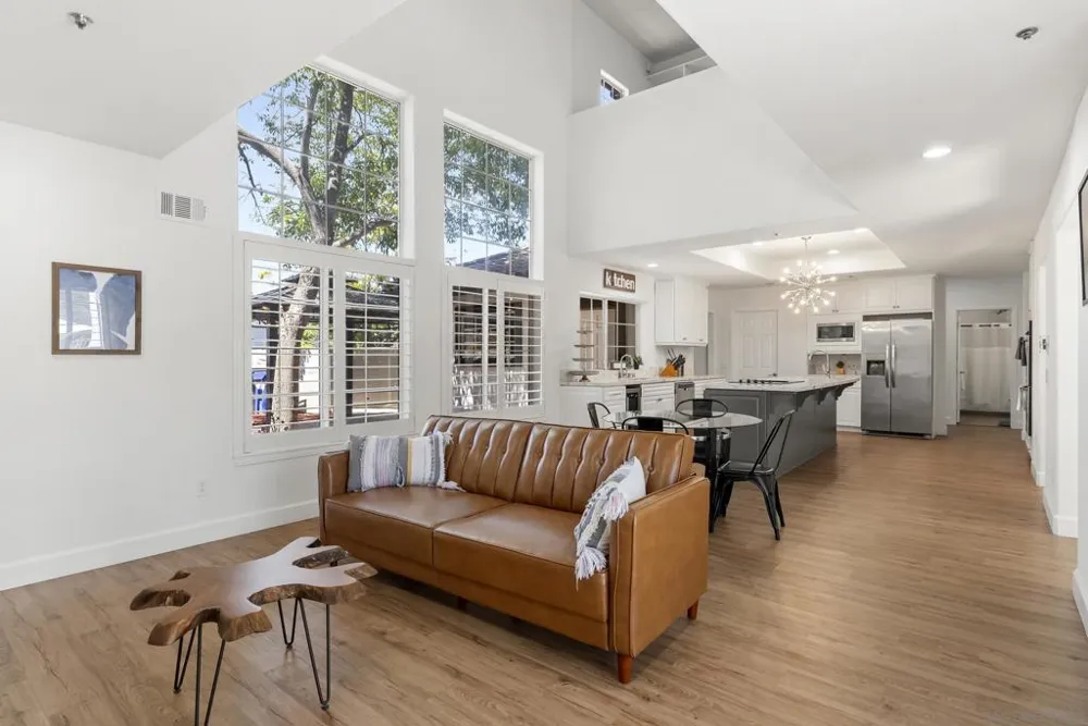 1696 Gil Way Vista, CA 92084