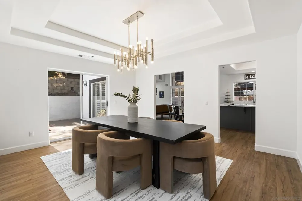 1696 Gil Way Vista, CA 92084
