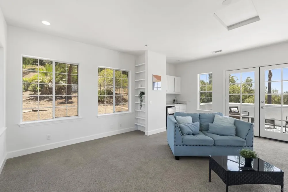 1696 Gil Way Vista, CA 92084